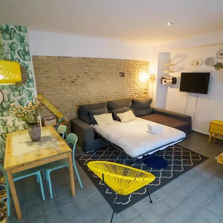 Rentalsevilla Rentalsevilla Moderno Apartamento En El Centro Con Patio Apartamento