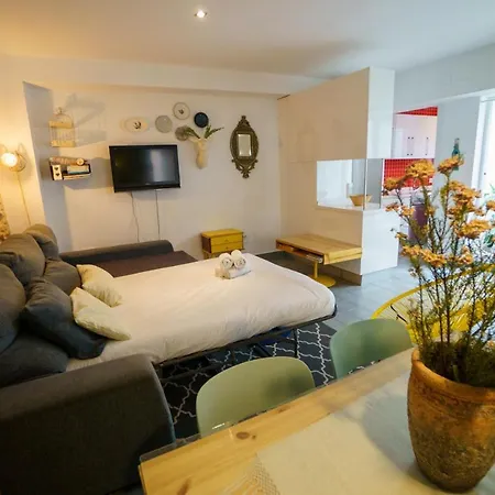 Apartamento Rentalsevilla Rentalsevilla Moderno Apartamento En El Centro Con Patio *