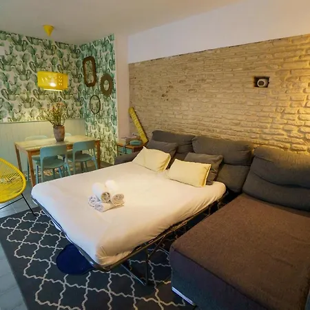 Apartamento Rentalsevilla Rentalsevilla Moderno Apartamento En El Centro Con Patio
