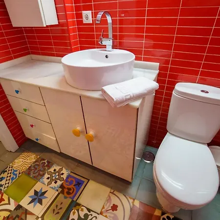 Rentalsevilla Rentalsevilla Moderno Apartamento En El Centro Con Patio