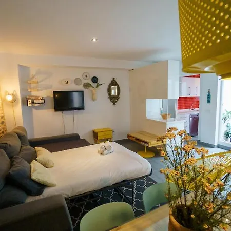 Rentalsevilla Rentalsevilla Moderno Apartamento En El Centro Con Patio Apartment Seville
