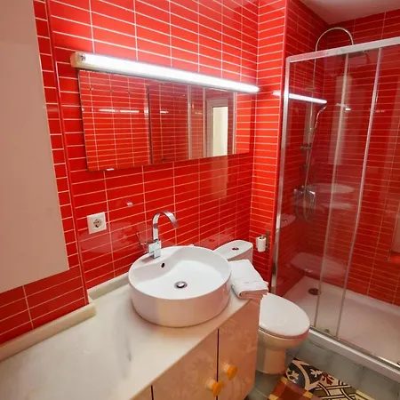 Rentalsevilla Rentalsevilla Moderno Apartamento En El Centro Con Patio