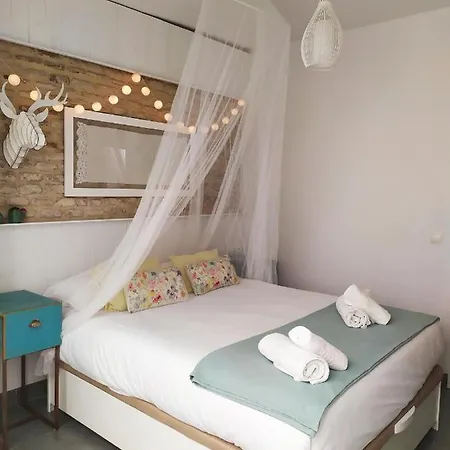 Rentalsevilla Rentalsevilla Moderno Apartamento En El Centro Con Patio Apartment