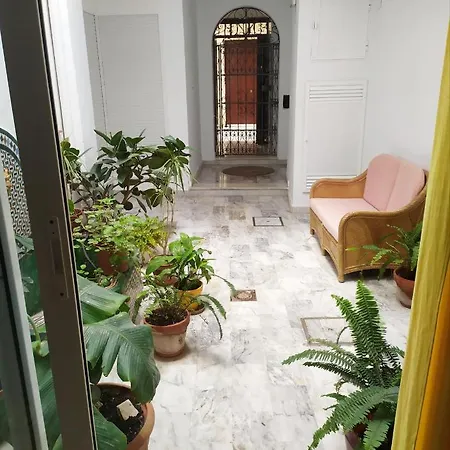 Apartment Rentalsevilla Rentalsevilla Moderno Apartamento En El Centro Con Patio